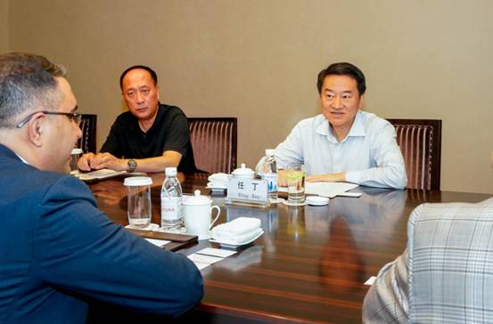 clip_image004.jpg _CLT3050tg2_1