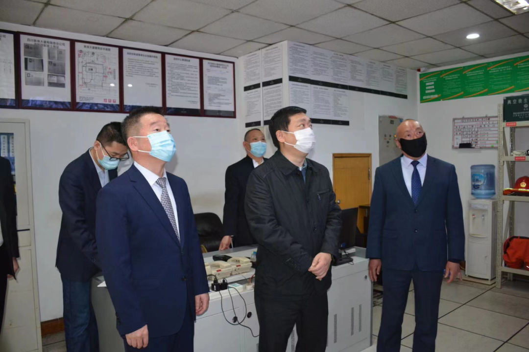 ¼¯ÍÅÏòµ¼´ø¶Ó¸°ÐÂÁ¼¹«Ë¾Çå¾²¼ì²é