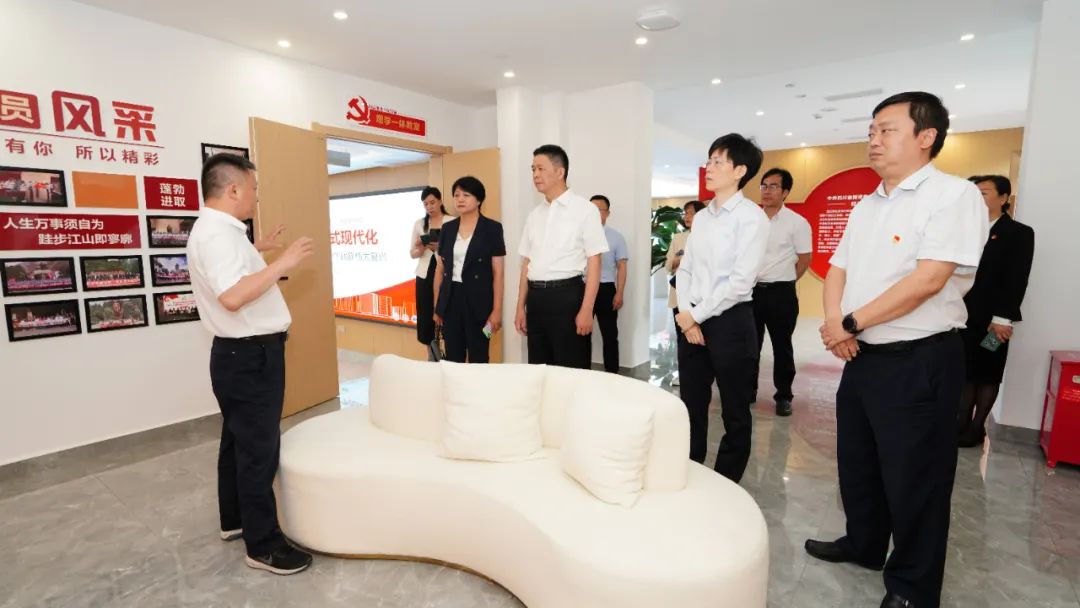 ����ʡ�������������ʲ���������ίԱ�����˸�һ��ݰ�������������������