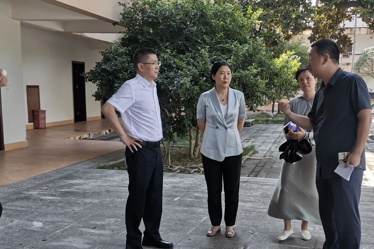 Ê¡Á¢¼´²©¼¯ÍÅÏòµ¼Âʶӵ÷Ñгɶ¼¶«²¿ÐÂÇøÌ츮ɽׯ