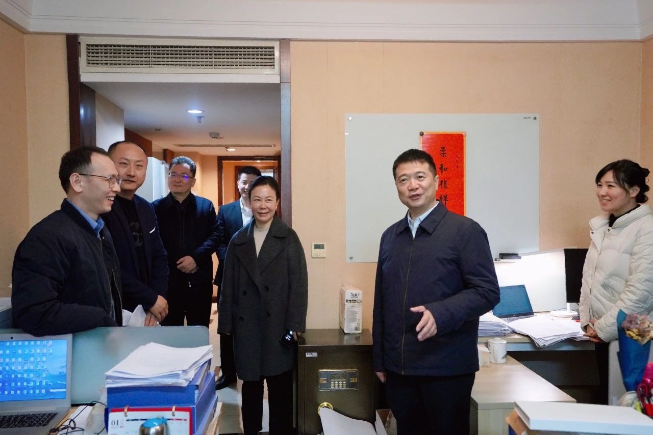 ��ů������������ƪ������ ʡ�������������߷�ο�ʸɲ�ְ��